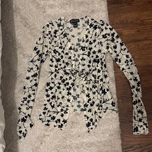 Sheer adjustable at waist floral top